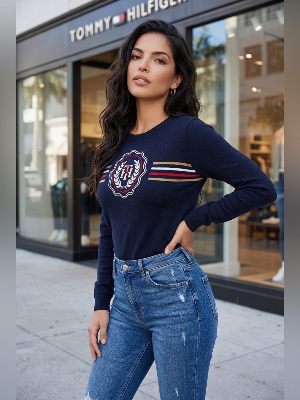 Tommy Hilfiger Navy Knit Logo Sweater
Women's Size/ M 8-10 NWT